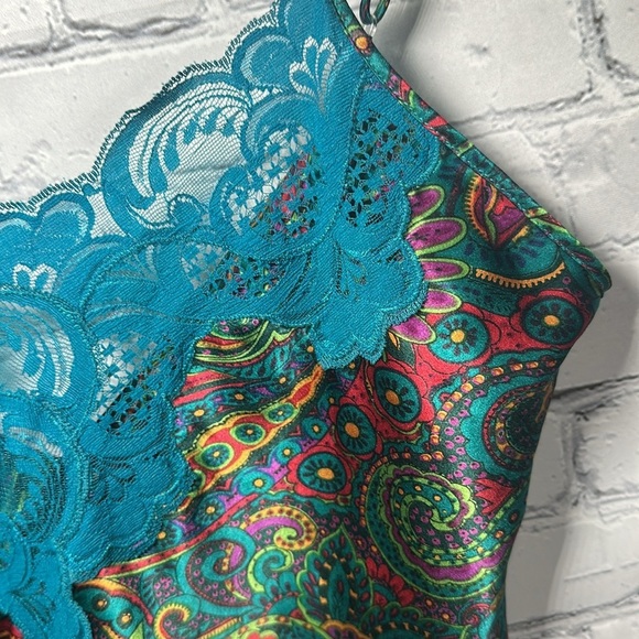 Vintage 80’s Victoria’s Secret Gold Label Colorful Paisley Satin Slip size Small - Picture 14 of 16